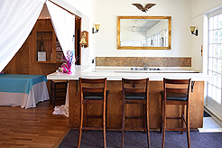 MI16 - THE MERCER ISLAND SWEET SIXTEEN